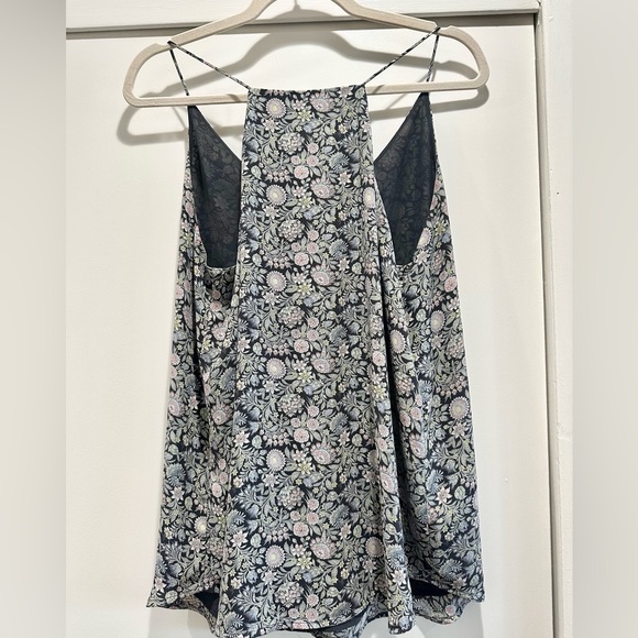 Loft - floral Spaghetti Strap fully lined blousy halter top - Picture 4 of 9